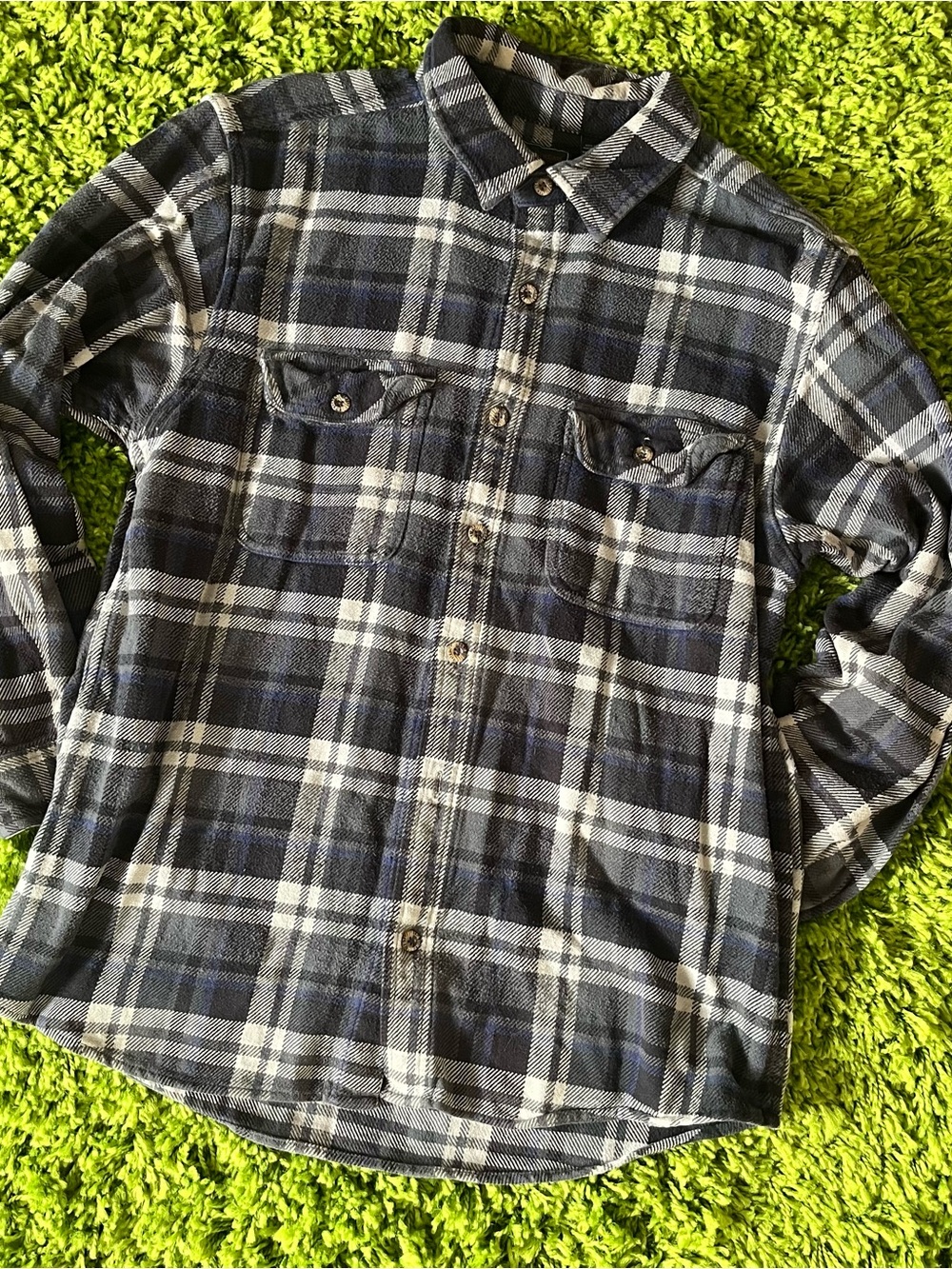 Field & Stream Men's L Plaid Flannel Button-Up Shirt Gray Blue White Pockets